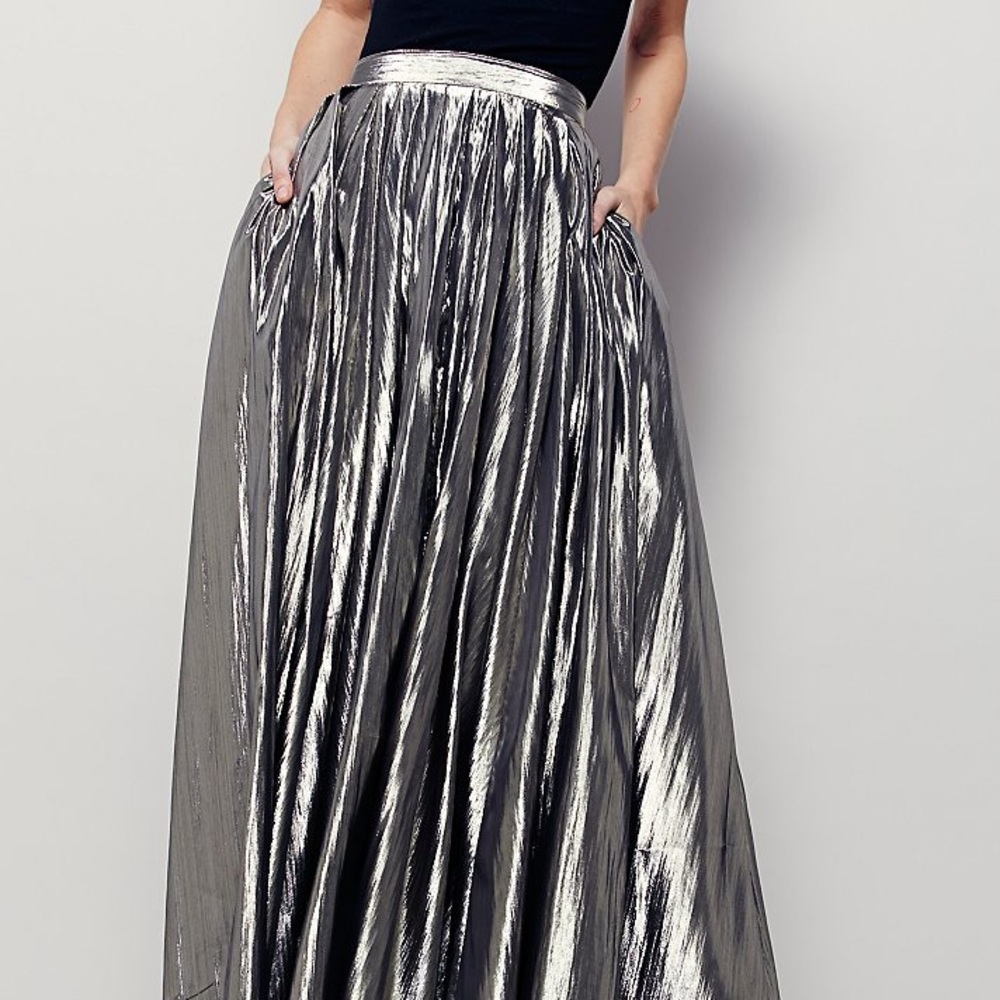 Free People lost in light skirt